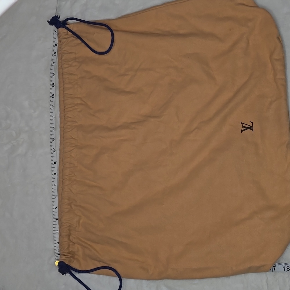 - Louis Vuitton Dust Bag 23x19